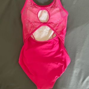 Girls pink leotard size 4-6